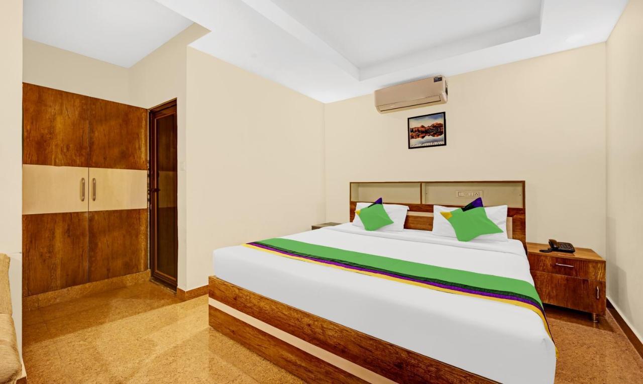 Collection O Royal Suites Бангалор Екстериор снимка